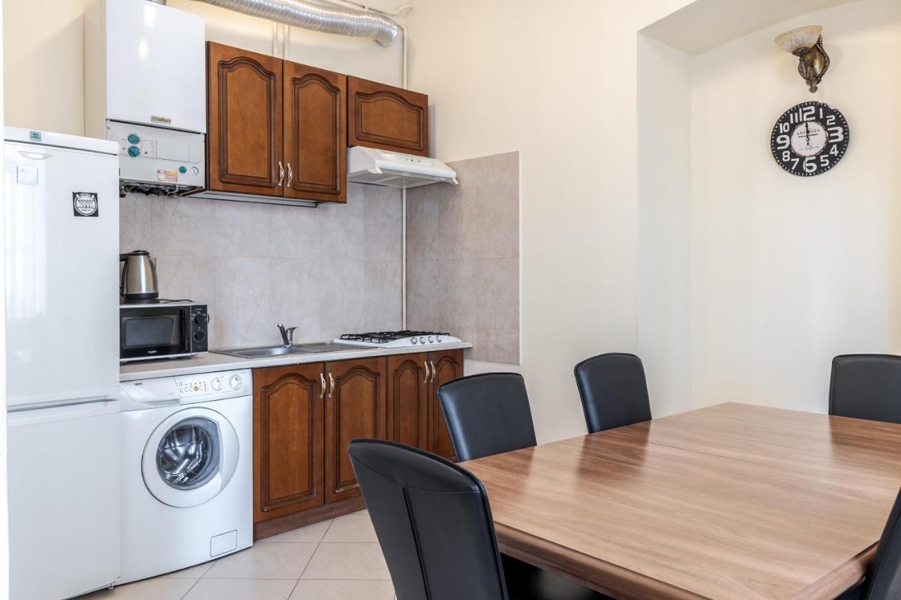 Fedorova Apartment Lviv Exteriör bild