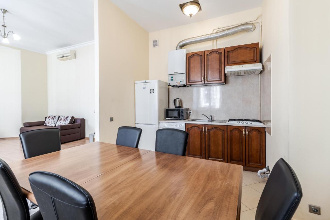 Fedorova Apartment Lviv Exteriör bild
